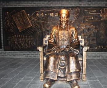 湘军的重要首领胡林翼和曾国藩最大的区别在哪里?为何说没有胡林翼,湘军难成气候? 湘军的重要首领胡林翼和曾国藩最大的区别在哪里?为何说没有胡林翼,湘军难成气候?