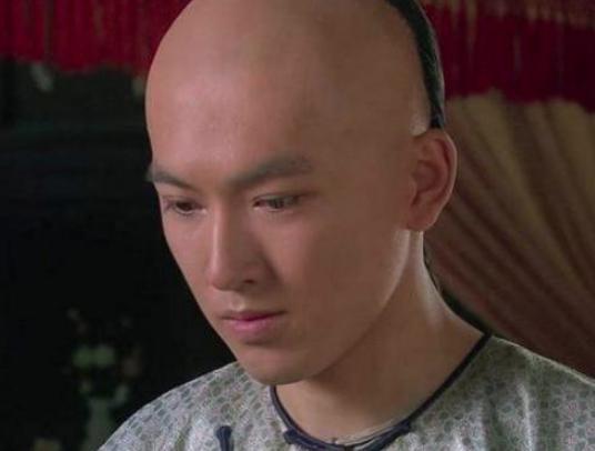 弘时越旨抄八阿哥的家,八阿哥为什么还很高兴? 弘时越旨抄八阿哥的家,八阿哥为什么还很高兴?