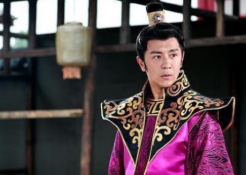 皇子对厨师动手，皇帝却斥责皇子？