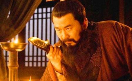 诸葛亮舌战群儒取胜的真相是什么?诸葛亮是怎么骂他们的? 诸葛亮舌战群儒取胜的真相是什么?诸葛亮是怎么骂他们的?