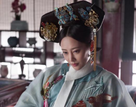 她是乾隆亲封的贵妃，最后死得莫名其妙