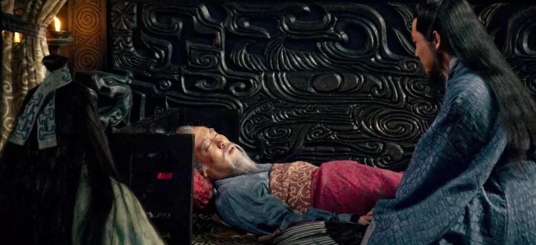 曹操孙权都比刘备势力大,诸葛亮那么聪明,为何最后却投靠刘备?