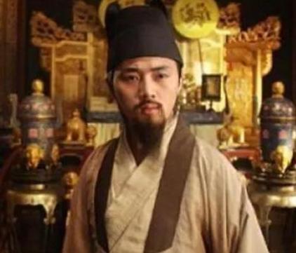 他身为皇帝有着满怀壮志的决心 无奈却生于乱世