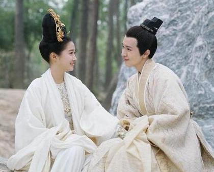 古时候的妻子给丈夫纳妾 为什么丈夫会苦不堪言呢 古时候的妻子给丈夫纳妾 为什么丈夫会苦不堪言呢