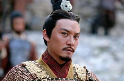 托孤大臣张昭对孙权有什么帮助?为什么孙权称帝要火烧张昭家门? 托孤大臣张昭对孙权有什么帮助?为什么孙权称帝要火烧张昭家门?