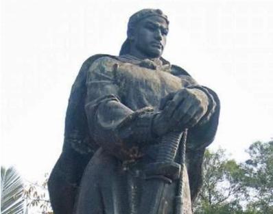 曾国藩幸得一人极力为他开脱才有他第二次出山 而这个人即使胡林翼