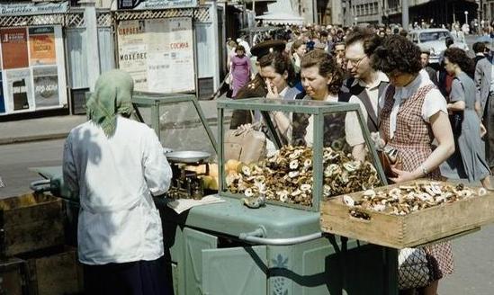 苏联体系中最弱小的国家是哪一个？为什么还要闹独立