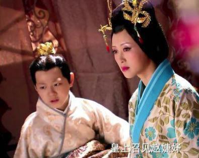 她曾宠冠后宫，儿子封太子后却惨死