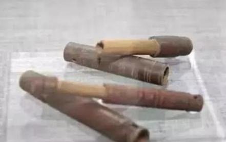 古代的火折子的制作原理是什么？为什么一吹就能冒火？