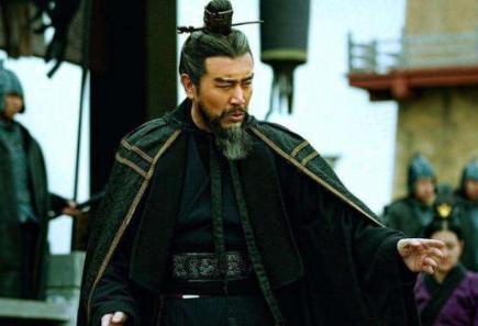 “三姓家奴”吕布真的冷血无情吗？吕布死后方天画戟去哪了？