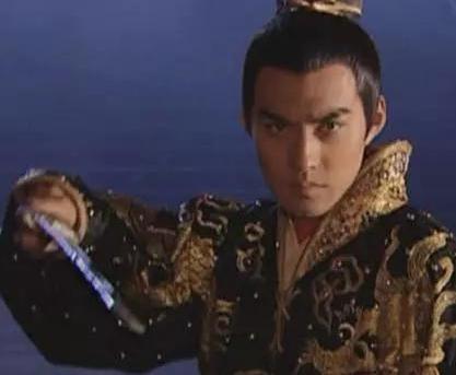 李建成既然寂静被射杀了 为什么李世民还多此一举割下他的头呢