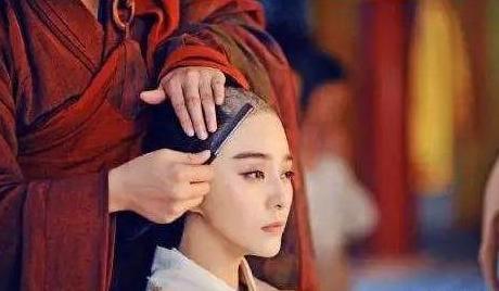 新皇帝登基之后他的小妈们怎么样了 她们又是什么下场呢 新皇帝登基之后他的小妈们怎么样了 她们又是什么下场呢
