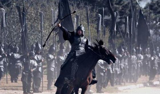 三国中唯一击败吕布的英雄是谁?不是张飞关羽 <a href=https://www.lishiji.cn/lishi/86/ target=_blank class=infotextkey>三国</a>中唯一击败<a href=https://www.lishiji.cn/lishi/408/ target=_blank class=infotextkey>吕布</a>的英雄是谁?不是<a href=https://www.lishiji.cn/lishi/1563/ target=_blank class=infotextkey>张飞</a><a href=https://www.lishiji.cn/lishi/401/ target=_blank class=infotextkey>关羽</a>