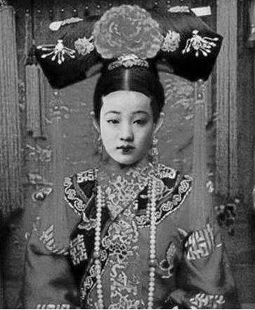 咸丰的三个孩子为什么都活不过20岁?跟慈禧有什么关系？