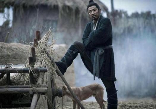 刘邦称帝后,为何处死一位恩人封赏一位仇人? 刘邦<a href=https://www.lishiji.cn/lishi/14625/ target=_blank class=infotextkey>称帝</a>后,为何处死一位恩人封赏一位仇人?