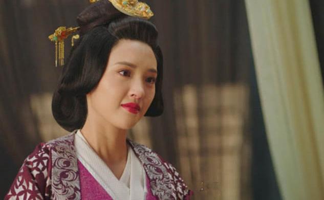 甄宓是绝色美女,品德贤良还不嫉妒,为何曹丕要把她残忍赐死?