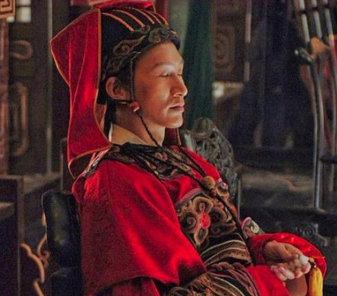 窦武好歹也是东汉外戚,为何斗不过宦官? 窦武好歹也是东汉外戚,为何斗不过宦官?