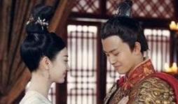 此女命运坎坷成王妃后流落民间,儿子长大之后找了她一生! 此女命运坎坷成王妃后流落民间,儿子长大之后找了她一生!