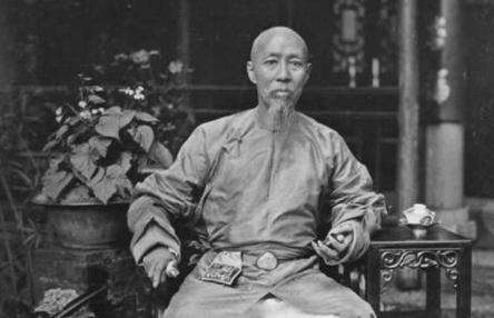 清朝的官员长什么样子?清朝这些名臣跟想象截然相反! 清朝的官员长什么样子?清朝这些名臣跟想象截然相反!
