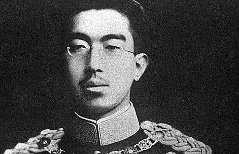 日本投降后，天皇为什么不自杀？只回答了四个字