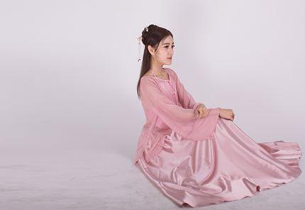 <a href=https://www.lishiji.cn/lishi/5921/ target=_blank class=infotextkey>皇宫</a><a href=https://www.lishiji.cn/lishi/9971/ target=_blank class=infotextkey>制度</a>到底是什么样的 宫<a href=https://www.lishiji.cn/lishi/1875/ target=_blank class=infotextkey>女真</a>的可以和侍卫谈恋爱吗