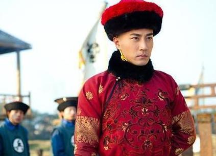 他们是凌驾清朝皇帝的权利之上 276年的时间里只出现过两个人 他们是凌驾清朝皇帝的权利之上 276年的时间里只出现过两个人