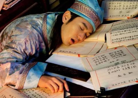 唐伯虎写了一副春联,内容粗俗不堪地主超喜欢 唐伯虎写了一副春联,内容粗俗不堪地主超喜欢