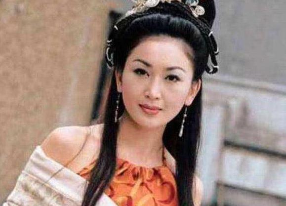 妲己出生引发异相,为何群妖跪拜?因为这件事让她报复社会 妲己出生引发异相,为何群妖跪拜?因为这件事让她报复社会