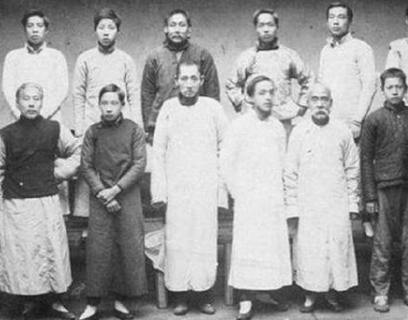 清朝灭亡后的贵族下场如何 他们过得有多惨呢 清朝灭亡后的贵族下场如何 他们过得有多惨呢