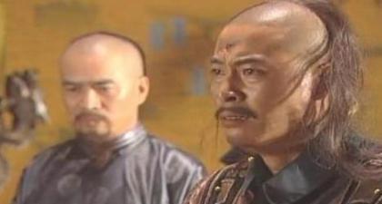 雍正继位是怎么对待兄弟的？同样是哥哥为何待遇天差地别？
