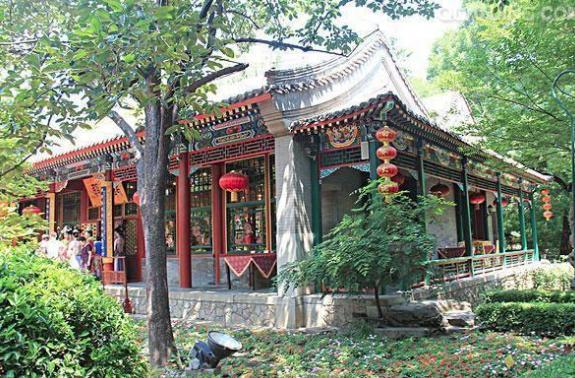 爱新觉罗·昭梿为何放着铁帽子王不当,反而跑去当作家? 爱新觉罗·昭梿为何放着铁帽子王不当,反而跑去当作家?