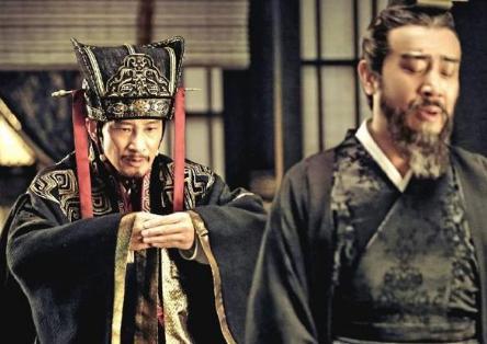 曹操是怎么控制甚至利用好汉献帝的 曹操从他身上的到什么