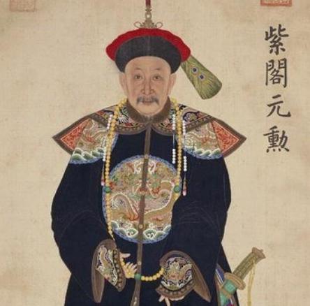 和珅出身贫寒 和珅是怎么做到权力的巅峰的 和珅出身贫寒 和珅是怎么做到权力的巅峰的