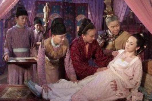 古时候皇帝经常娶表妹，为何很少生出有病的孩子？