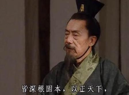 从能臣到奸雄，两面人曹操是怎么一步步变的？