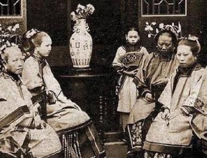 清朝灭亡后的贵族下场如何 他们过得有多惨呢 清朝灭亡后的贵族下场如何 他们过得有多惨呢