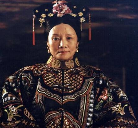 清朝内务府到底有多腐败 敲诈皇帝不说还将龙椅都偷了 清朝内务府到底有多腐败 敲诈皇帝不说还将龙椅都偷了