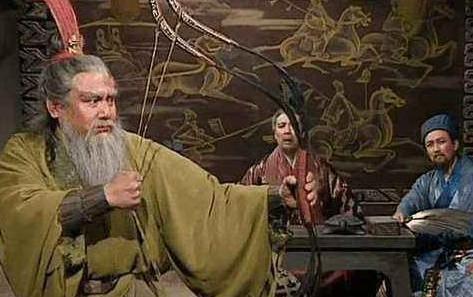 黄忠已经年过七旬为什么越老越能打 其实是有一定的道理的 黄忠已经年过七旬为什么越老越能打 其实是有一定的道理的