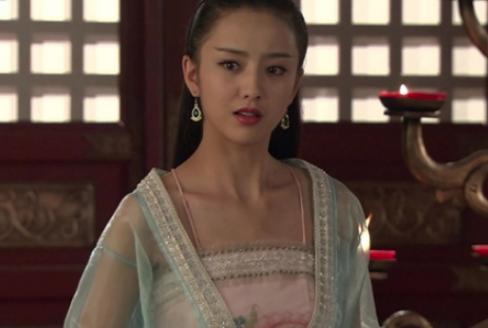 皇帝为她空设六宫,最后为什么被赐死? 皇帝为她空设六宫,最后为什么被赐死?