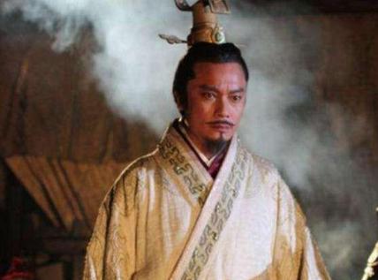 为什么秦始皇在位期间没有人在敢造反 他都做了什么事情 为什么秦始皇在位期间没有人在敢造反 他都做了什么事情