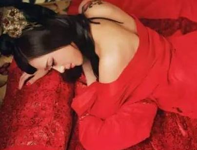 被打落冷宫的妃子 她们究竟用什么解决需求的呢 被打落冷宫的妃子 她们究竟用什么解决需求的呢