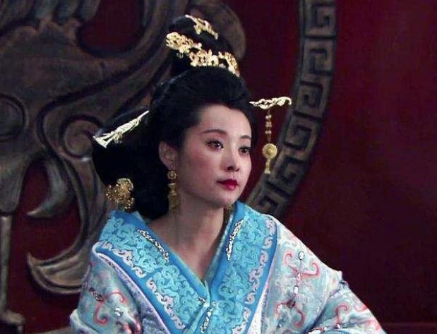8岁儿子登基,母亲想当太后却被满门抄斩 8岁儿子登基,母亲想当太后却被满门抄斩