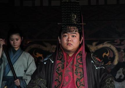 诸葛亮经常教导刘禅要远小人 诸葛亮为什么不直接杀了黄皓 诸葛亮经常教导刘禅要远小人 诸葛亮为什么不直接杀了黄皓