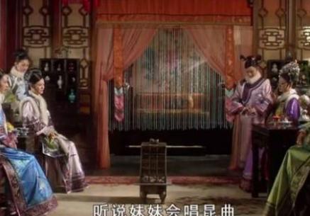 余莺儿之所以能够活到这么长的时间 就是因为她和华妃成为一派 余莺儿之所以能够活到这么长的时间 就是因为她和华妃成为一派