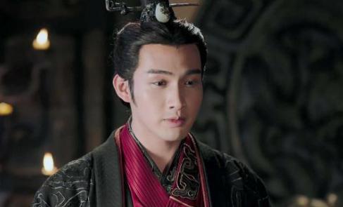 <a href=https://www.lishiji.cn/lishi/327/ target=_blank class=infotextkey>商鞅</a>是秦国<a href=https://www.lishiji.cn/lishi/1157/ target=_blank class=infotextkey>功臣</a>，秦国的<a href=https://www.lishiji.cn/lishi/10008/ target=_blank class=infotextkey>崛起</a>和他密不可分