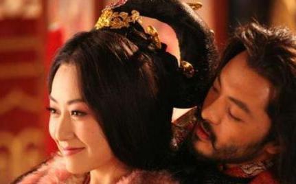 杨广死后为什么还出现四个<a href=https://www.lishiji.cn/lishi/488/ target=_blank class=infotextkey>后代</a><a href=https://www.lishiji.cn/lishi/14625/ target=_blank class=infotextkey>称帝</a> 这四个人是谁
