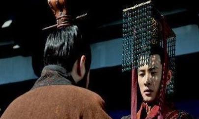 刘备打着兴复汉室的口号 为什么汉献帝就是没有去找他呢 刘备打着兴复汉室的口号 为什么汉献帝就是没有去找他呢