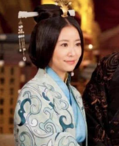郭圣通用10万大军当嫁妆，最后为何被废？