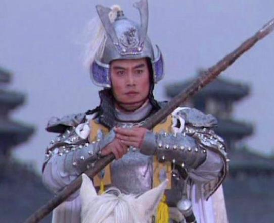 关羽经常遭受箭伤,为什么其他将领没有呢? 关羽经常遭受箭伤,为什么其他将领没有呢?