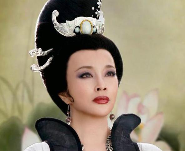 辅政大臣裴炎为武则天的女皇梦铺路,为何还被她问斩?